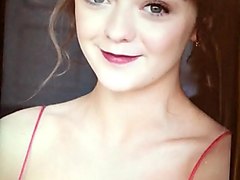 maisie williams - cum tribute