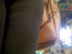 Culo en el shoping