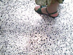 madurita con pantimedias blancas