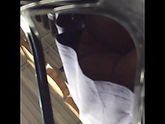 quick milf upskirt