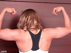 roma pawelek flexing