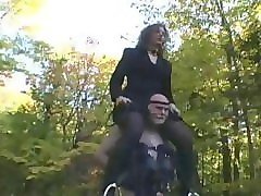 domme delilah rides trigger 3