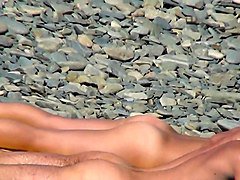 naked beach babe with killer body