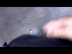 Мастурбация Дрочит На Публике 
