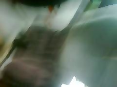 rico trasero en el bus