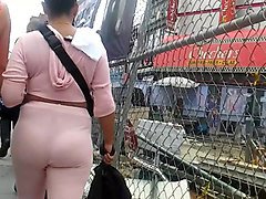 nice latina jiggly thong line booty 