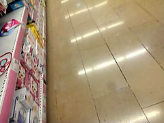 hot blonde preggo upskirt part1