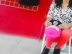 Nalgoncita En Leggins Rojos
