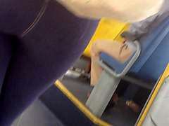 leggins azules muchacha ricura culito fino