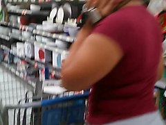 big booty in walmart