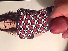 maisie williams cum 2