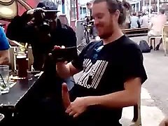 dare in a public coffeeshop terrace